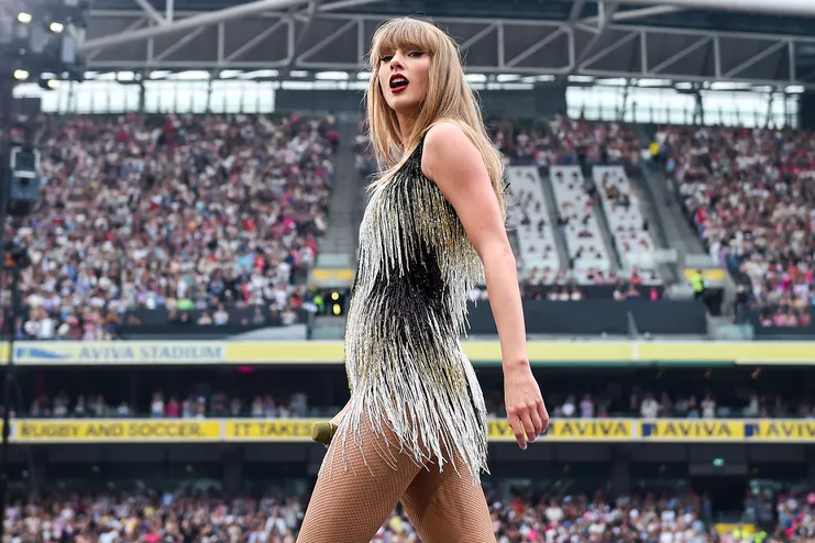 Taylor Swift Performs ‘Mary’s Song’ for First Time in 16 Years — with Sweet Lyrical Nod to Travis Kelce in Amsterdam