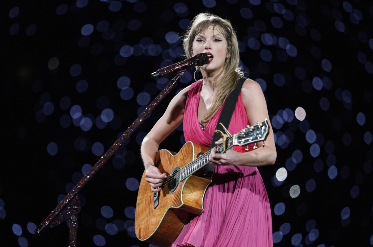 Watch Taylor Swift Debut ‘Don’t You’ Live in Munich