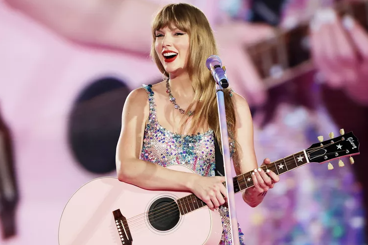 Taylor Swift Says Fans Made Her Eras Tour a ‘Wonderful Experience’ as It Nears Its Final Show: ‘I Never Wanted It to End’