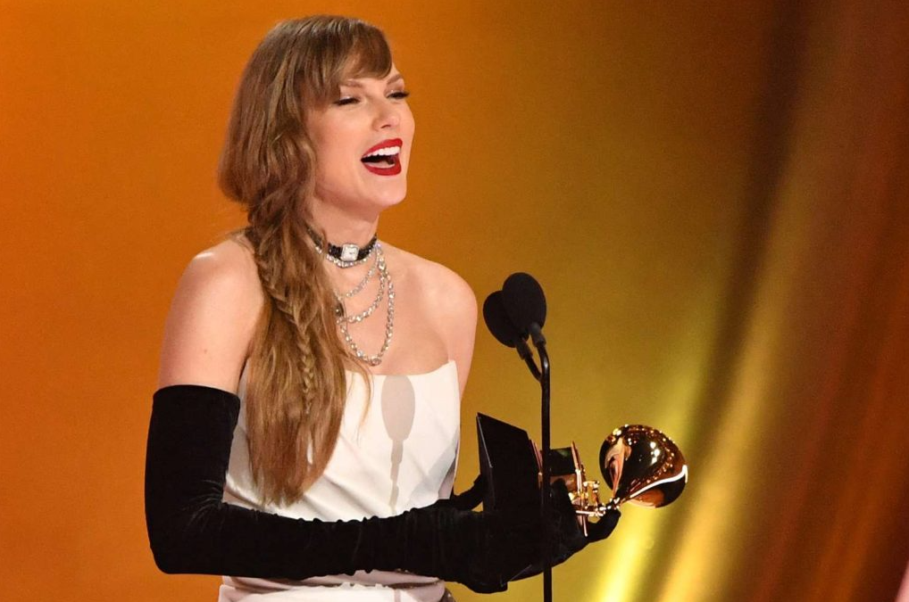 Taylor Swift makes history as most decorated artist at Billboard Music Awards