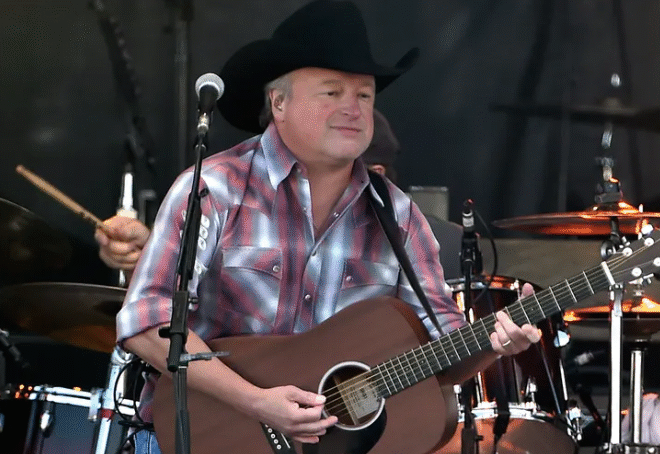 Mark Chesnutt hospitalized before Louisiana show