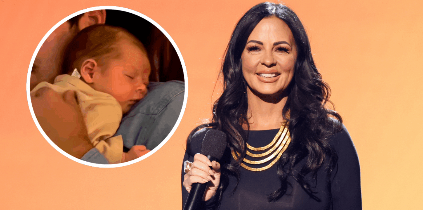 Sara Evans Grandma Joyful Family Moment