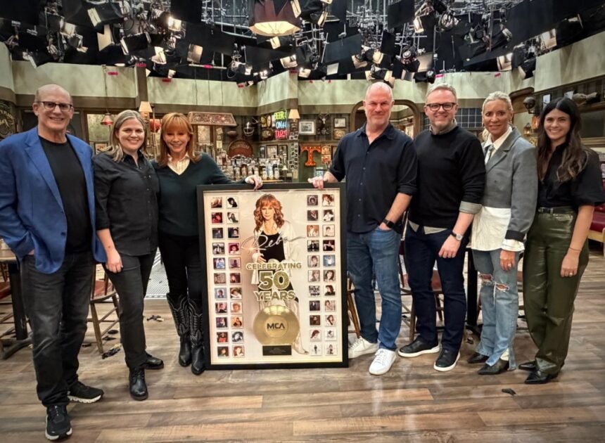 Reba McEntire 50 years honored with a historic career milestone