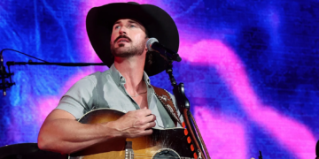 Riley Green Reveals How He Got The Job As A Coach On "The Voice"