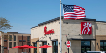 This Chain Just Dethroned Chick-fil-A After 11 Straight Years