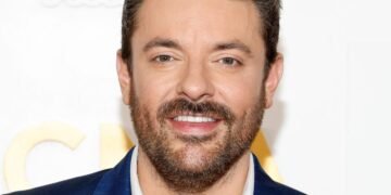 Chris Young unharmed following frightening aircraft emergency