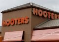 Hooters shifts its image to attract families and younger diners