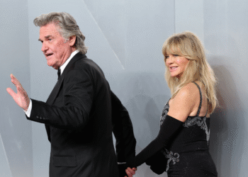 Kurt Russell + Goldie Hawn Really Enjoy Their Colorado Ranch