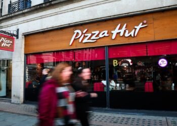 Many Chain Stores and Restaurants Are Shutting Down in 2026