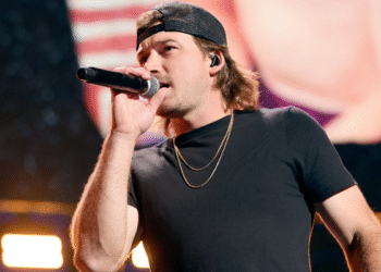Morgan Wallen Grabs Phone, Throws It Across Stage in Pittsburgh