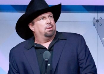 Report: Garth Brooks Might Sell His Catalog For $2 Billion