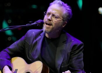 Top 10 Jason Isbell Songs: Most Important Modern Artists