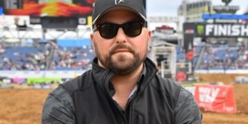 Tyler Farr Hospitalization: Here's What Really Happened