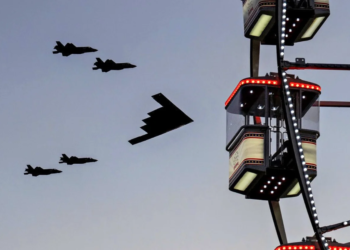 US military aircraft soar over celebrations marking 250 years of independence