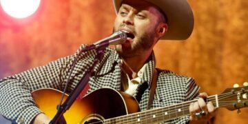 Charley Crockett addresses criticism over firing band members