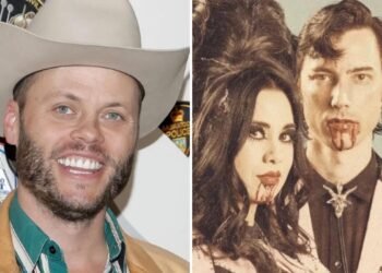 Charley Crockett quietly deletes social media following band breakup