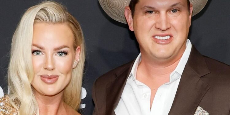Jon Pardi and his wife Summer are splitting up