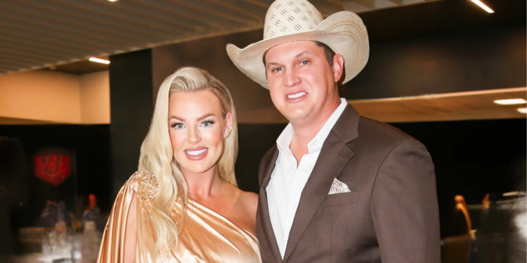Jon Pardi and his wife Summer are splitting up after their marriage.