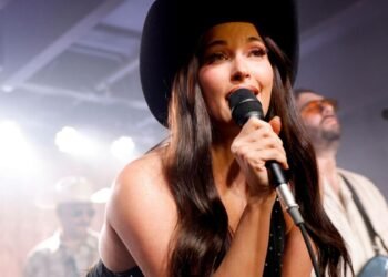 Kacey Musgraves scraps three concerts without explanation