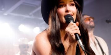 Kacey Musgraves scraps three concerts without explanation