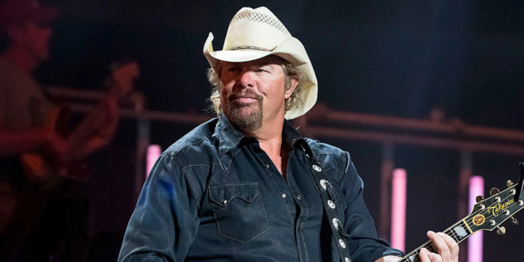 Toby Keith's representatives alert fans about scammers misusing his name