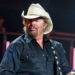 Toby Keith's representatives alert fans about scammers misusing his name
