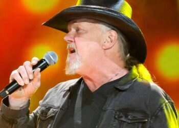 Trace Adkins made peace with his wife after she shot him