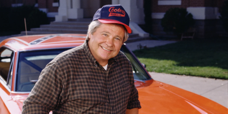 Former Dukes of Hazzard actor Ben Jones, known as Cooter, has died
