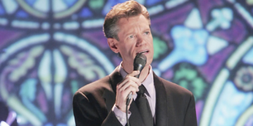 Randy Travis releases a heartfelt song recorded before his 2013 stroke