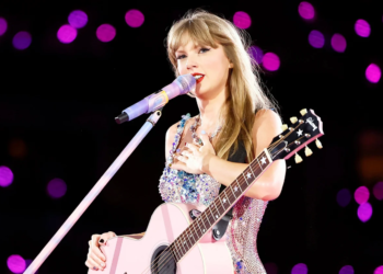 Taylor Swift inducted into Nashville Songwriters Hall of Fame