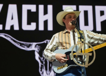 Zach Top nails a stunning rendition of a classic George Strait song