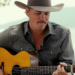Zach Top teases new single with an acoustic performance
