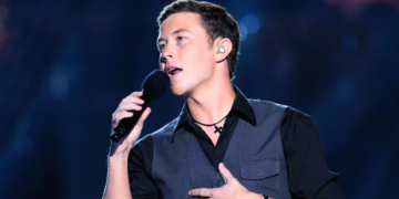 Scotty McCreery’s debut album Clear As Day featured the faith-inspired song That Old King James.